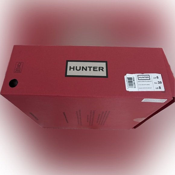 ❤️Hunter Women's Intrepid Tall
Snow Boots, Size 8 New in box with card - Picture 14 of 15
